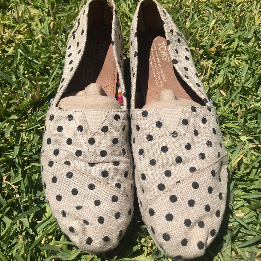 Fun polka dot print Tom shoes